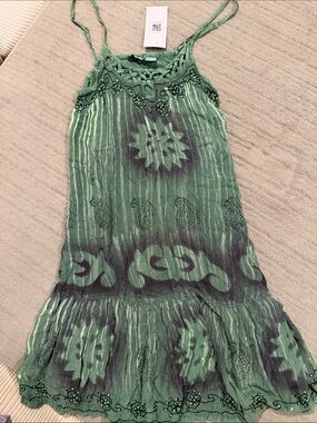 Green Boho Embroidered Sunburst Midi Dress
